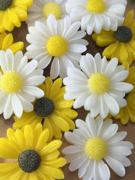 Mini Daisy Candle