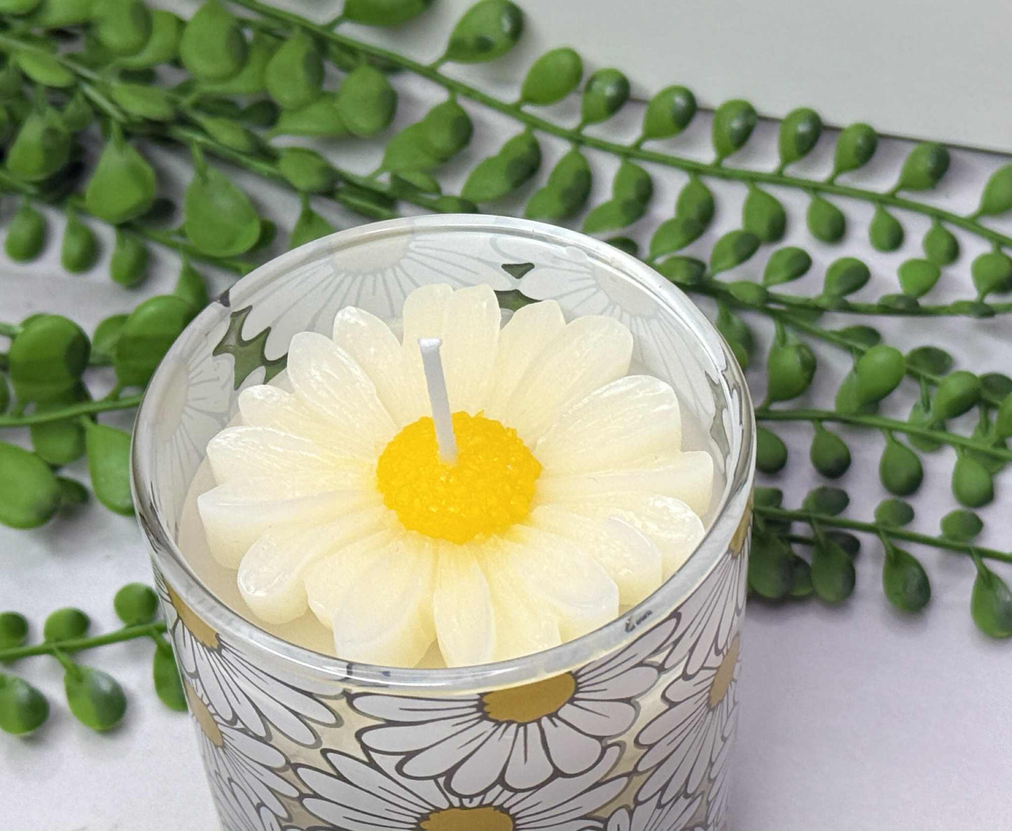 Mini Daisy Candle