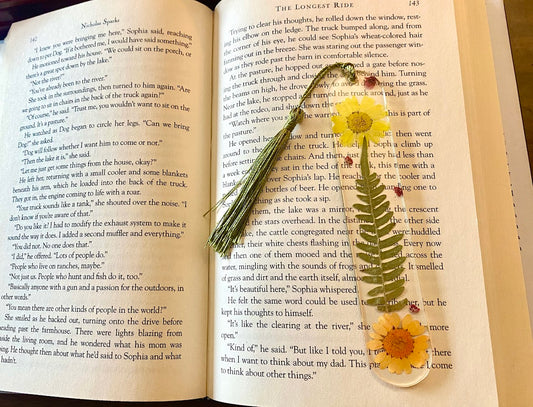 Monday Bookmark