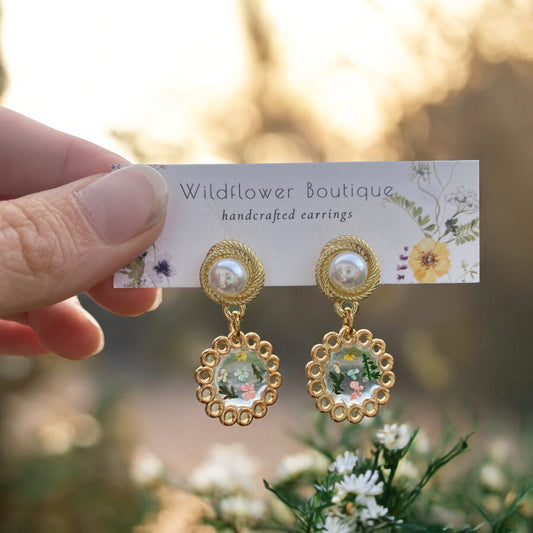 Sweet Pearl Flora Earrings